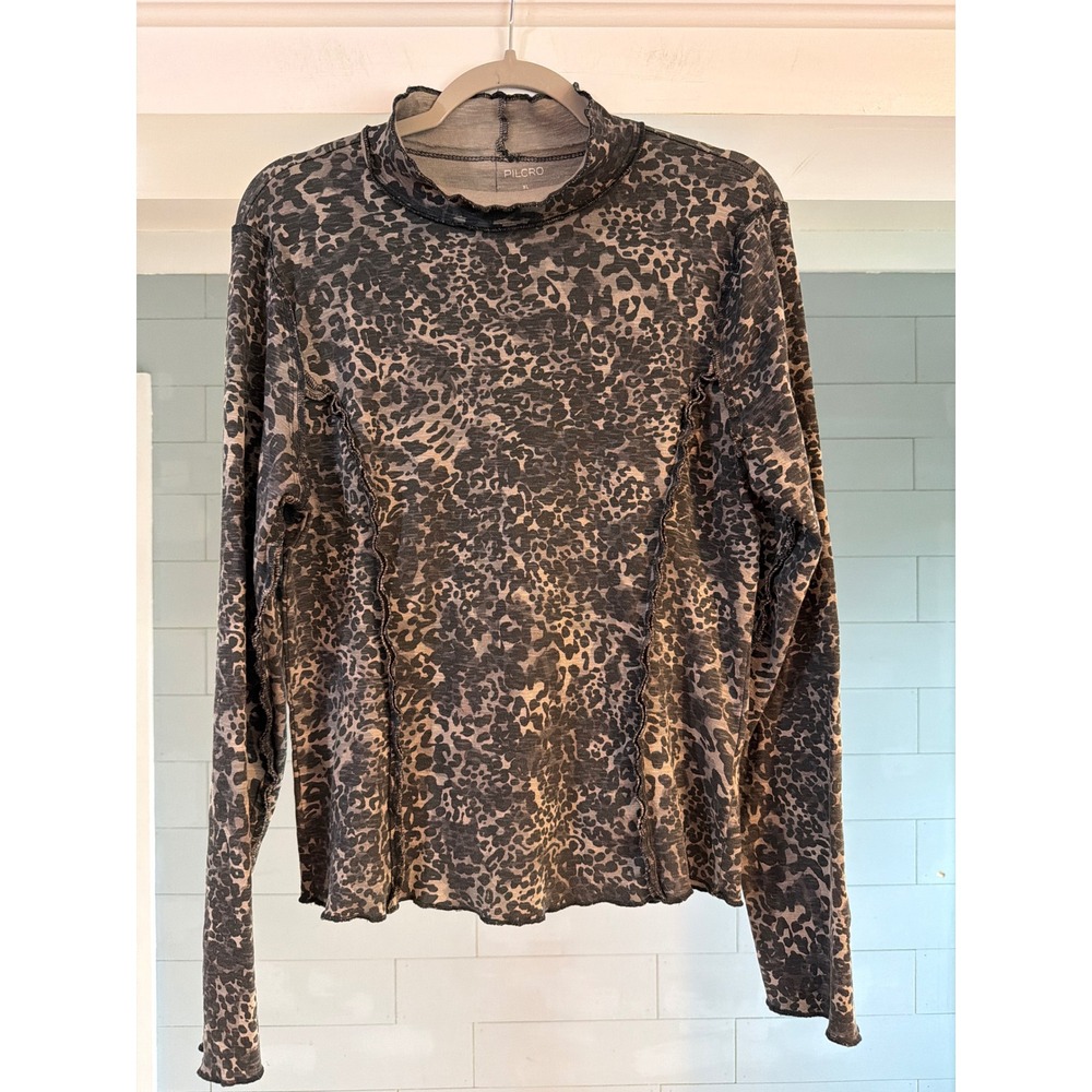 Pilcro Anthropologie Mock Neck Leopard Print Lettuce Edge Seam Top XL